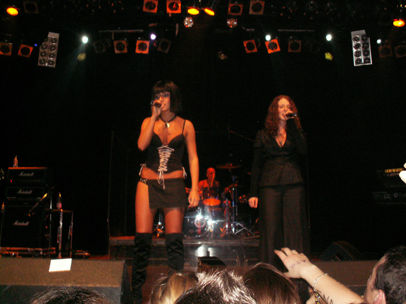 ТАТУ - Tatu Perform at G-A-Y 30.09.2005